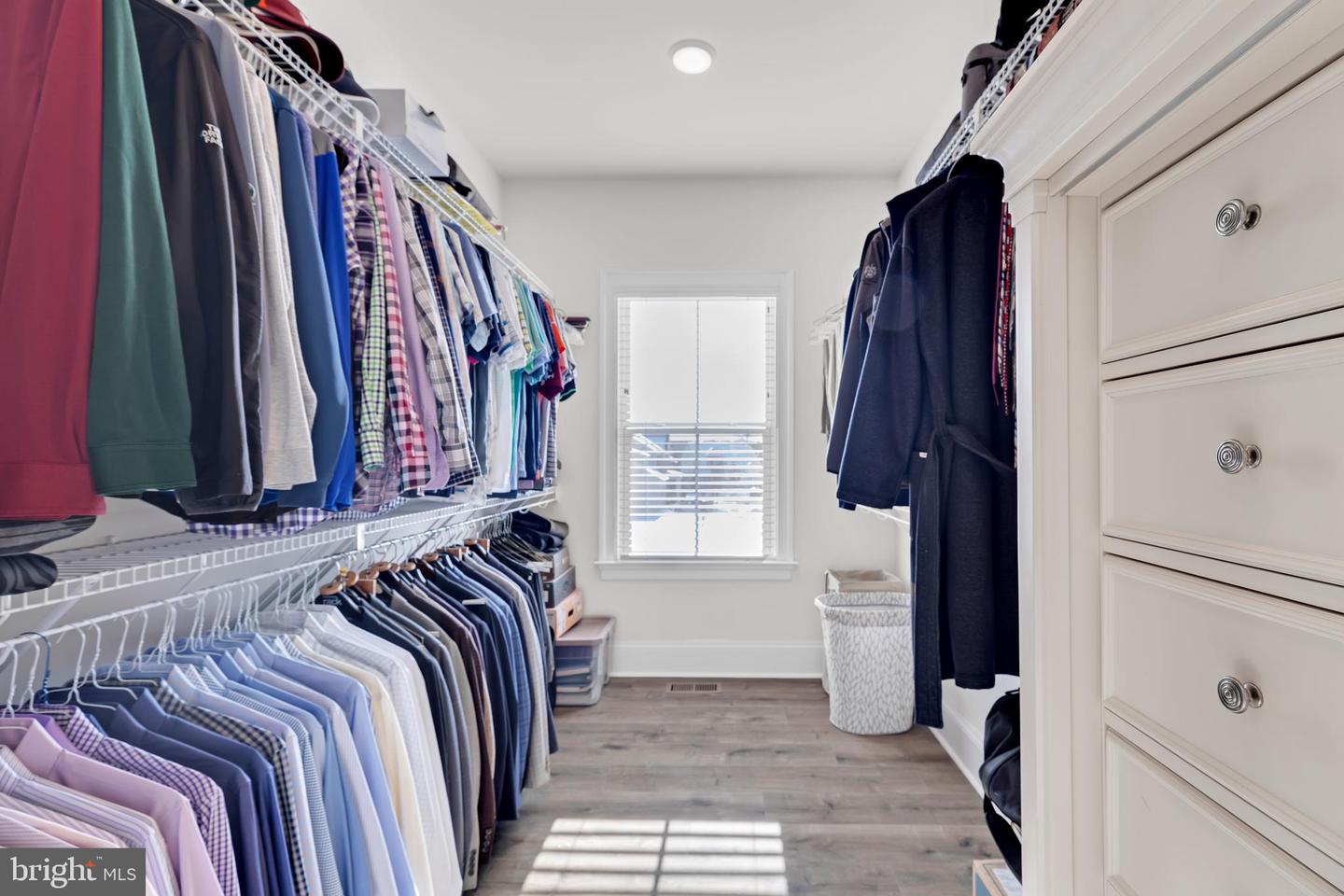 40938 MUNSON WOODS PL, ALDIE, Virginia 20105, 5 Bedrooms Bedrooms, ,4 BathroomsBathrooms,Residential,For sale,40938 MUNSON WOODS PL,VALO2113912 MLS # VALO2113912