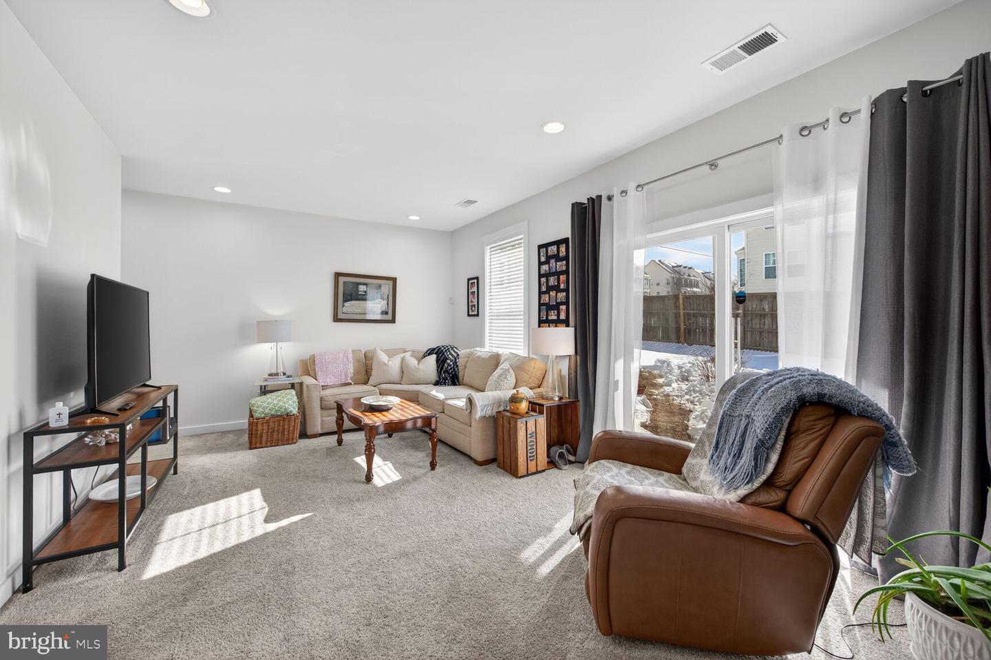 42409 ARCOLA VISTA TER, STERLING, Virginia 20166, 3 Bedrooms Bedrooms, ,3 BathroomsBathrooms,Residential,For sale,42409 ARCOLA VISTA TER,VALO2113918 MLS # VALO2113918