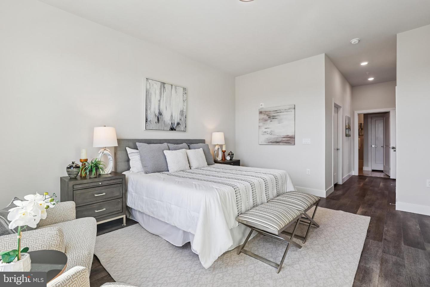 1761 OLD MEADOW RD #517, MCLEAN, Virginia 22102, 3 Bedrooms Bedrooms, 6 Rooms Rooms,2 BathroomsBathrooms,Residential,For sale,1761 OLD MEADOW RD #517,VAFX2285694 MLS # VAFX2285694