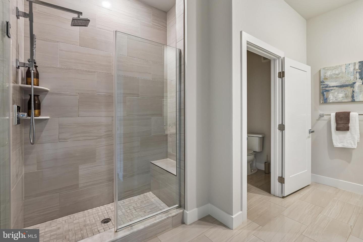 1761 OLD MEADOW RD #517, MCLEAN, Virginia 22102, 3 Bedrooms Bedrooms, 6 Rooms Rooms,2 BathroomsBathrooms,Residential,For sale,1761 OLD MEADOW RD #517,VAFX2285694 MLS # VAFX2285694