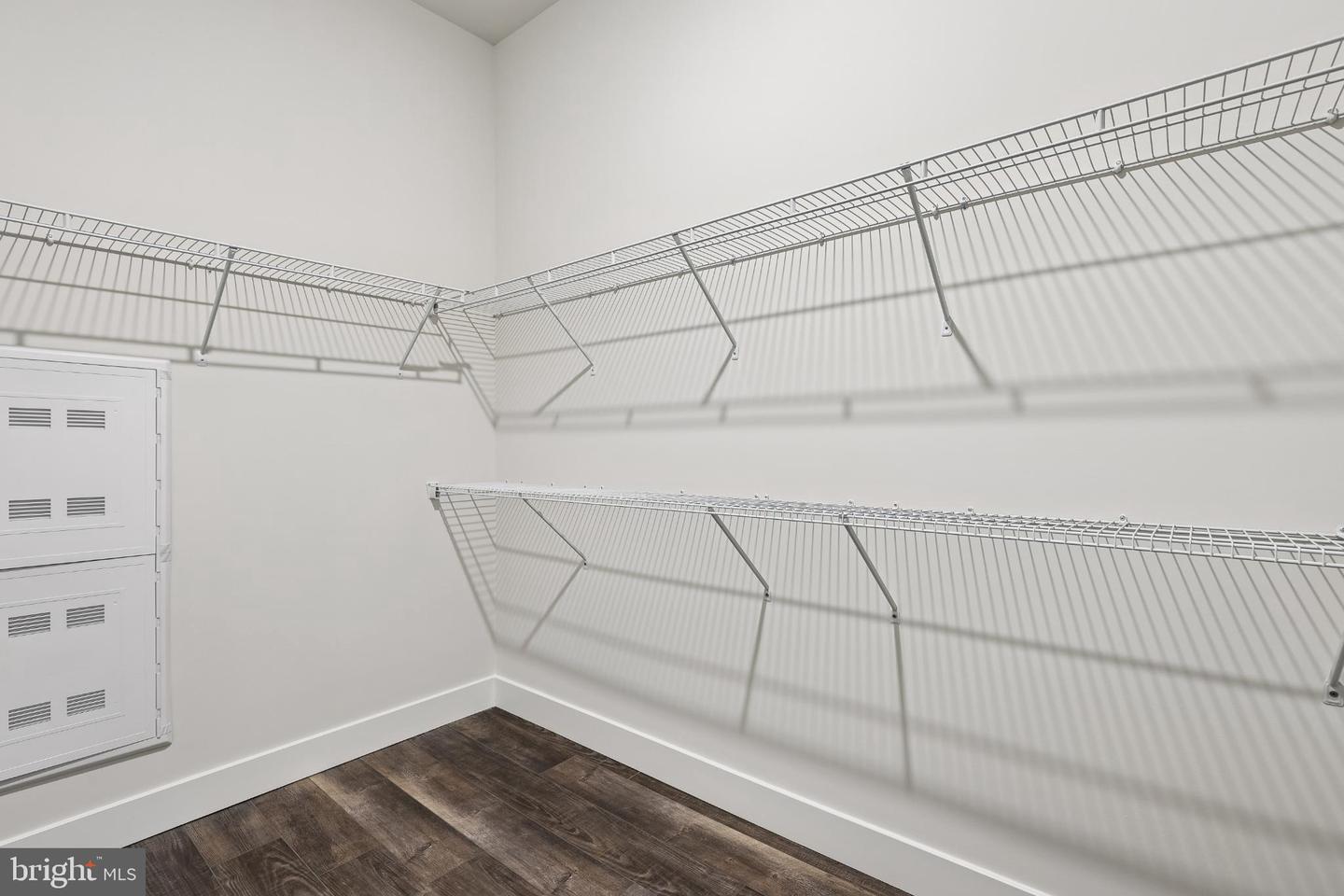 1761 OLD MEADOW RD #517, MCLEAN, Virginia 22102, 3 Bedrooms Bedrooms, 6 Rooms Rooms,2 BathroomsBathrooms,Residential,For sale,1761 OLD MEADOW RD #517,VAFX2285694 MLS # VAFX2285694