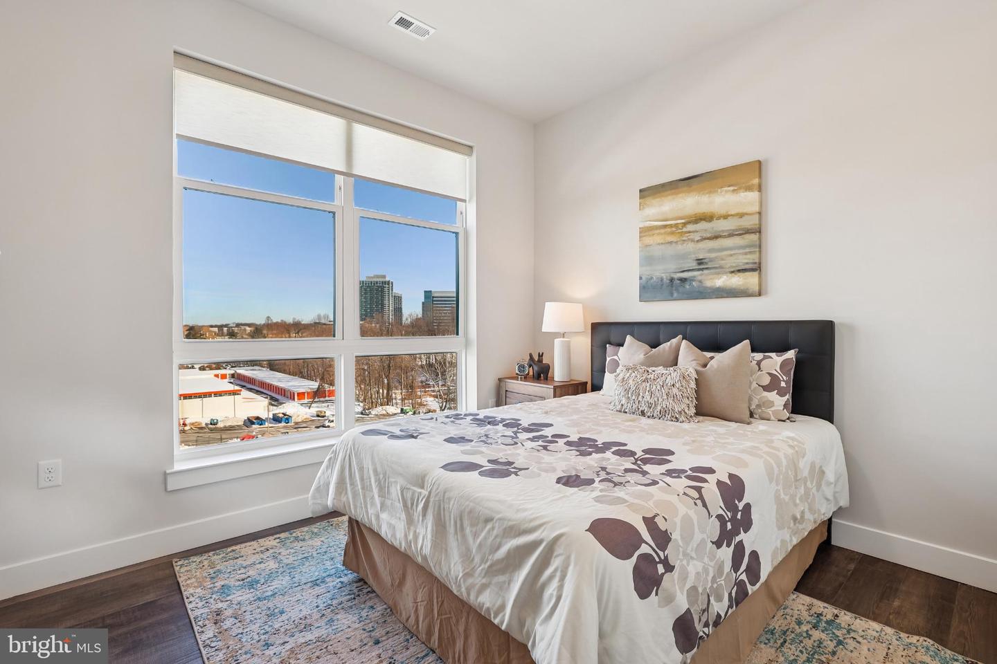 1761 OLD MEADOW RD #517, MCLEAN, Virginia 22102, 3 Bedrooms Bedrooms, 6 Rooms Rooms,2 BathroomsBathrooms,Residential,For sale,1761 OLD MEADOW RD #517,VAFX2285694 MLS # VAFX2285694