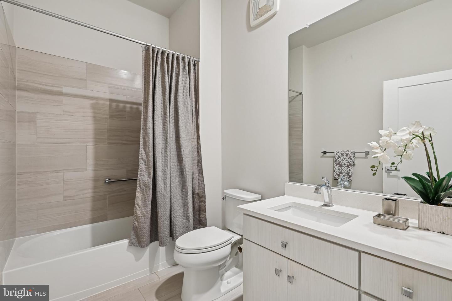 1761 OLD MEADOW RD #517, MCLEAN, Virginia 22102, 3 Bedrooms Bedrooms, 6 Rooms Rooms,2 BathroomsBathrooms,Residential,For sale,1761 OLD MEADOW RD #517,VAFX2285694 MLS # VAFX2285694