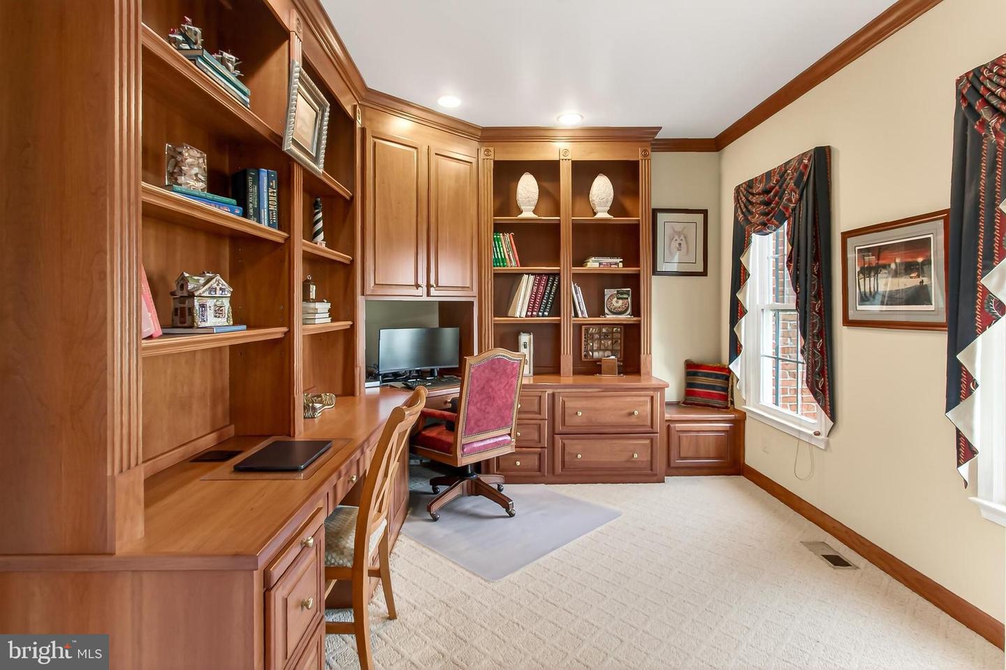 6226 POINT CT, CENTREVILLE, Virginia 20120, 5 Bedrooms Bedrooms, 19 Rooms Rooms,3 BathroomsBathrooms,Residential,For sale,6226 POINT CT,VAFX2285760 MLS # VAFX2285760