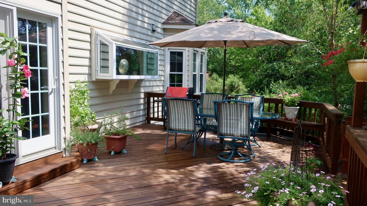 6226 POINT CT, CENTREVILLE, Virginia 20120, 5 Bedrooms Bedrooms, 19 Rooms Rooms,3 BathroomsBathrooms,Residential,For sale,6226 POINT CT,VAFX2285760 MLS # VAFX2285760