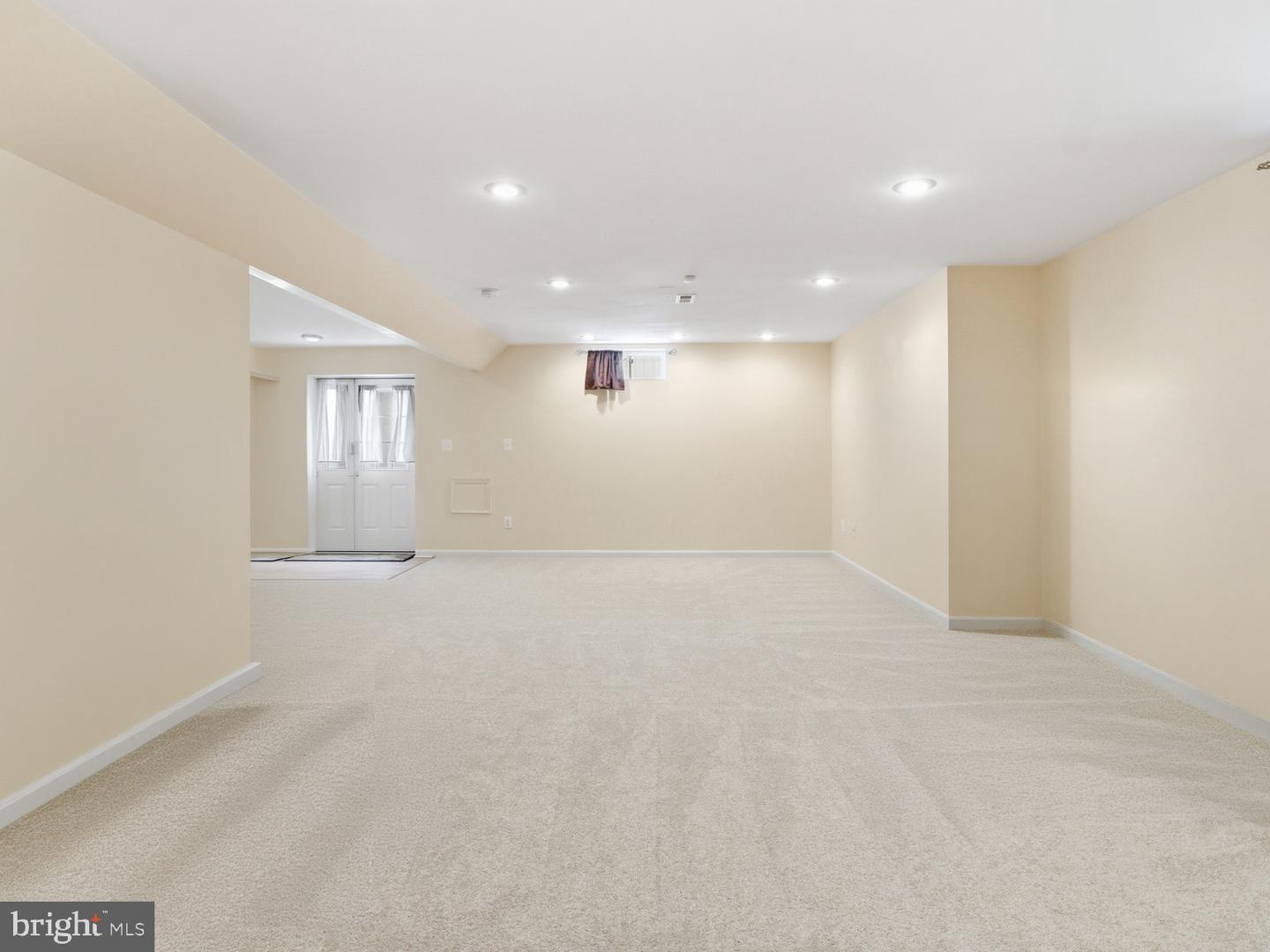 14925 HAZELNUT CT, WOODBRIDGE, Virginia 22193, 4 Bedrooms Bedrooms, ,3 BathroomsBathrooms,Residential,For sale,14925 HAZELNUT CT,VAPW2110560 MLS # VAPW2110560