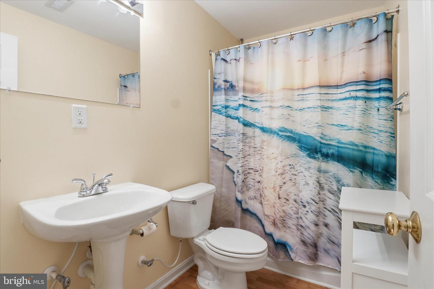 14925 HAZELNUT CT, WOODBRIDGE, Virginia 22193, 4 Bedrooms Bedrooms, ,3 BathroomsBathrooms,Residential,For sale,14925 HAZELNUT CT,VAPW2110560 MLS # VAPW2110560