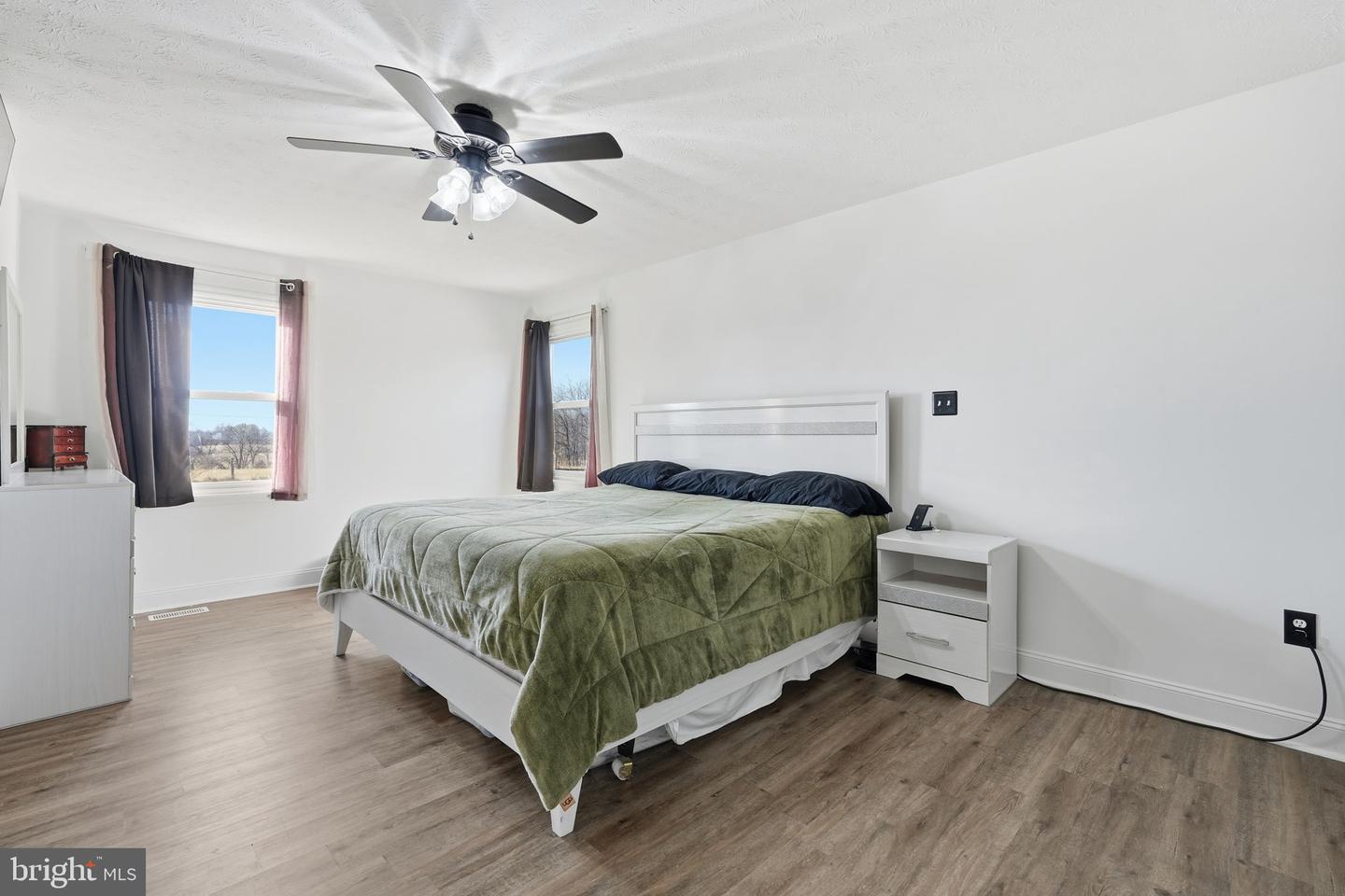 2723 FAIRGROUND RD, FRONT ROYAL, Virginia 22630, 3 Bedrooms Bedrooms, ,3 BathroomsBathrooms,Residential,For sale,2723 FAIRGROUND RD,VAWR2013124 MLS # VAWR2013124