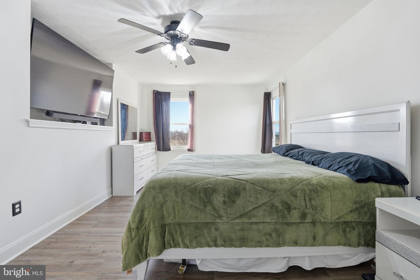 2723 FAIRGROUND RD, FRONT ROYAL, Virginia 22630, 3 Bedrooms Bedrooms, ,3 BathroomsBathrooms,Residential,For sale,2723 FAIRGROUND RD,VAWR2013124 MLS # VAWR2013124