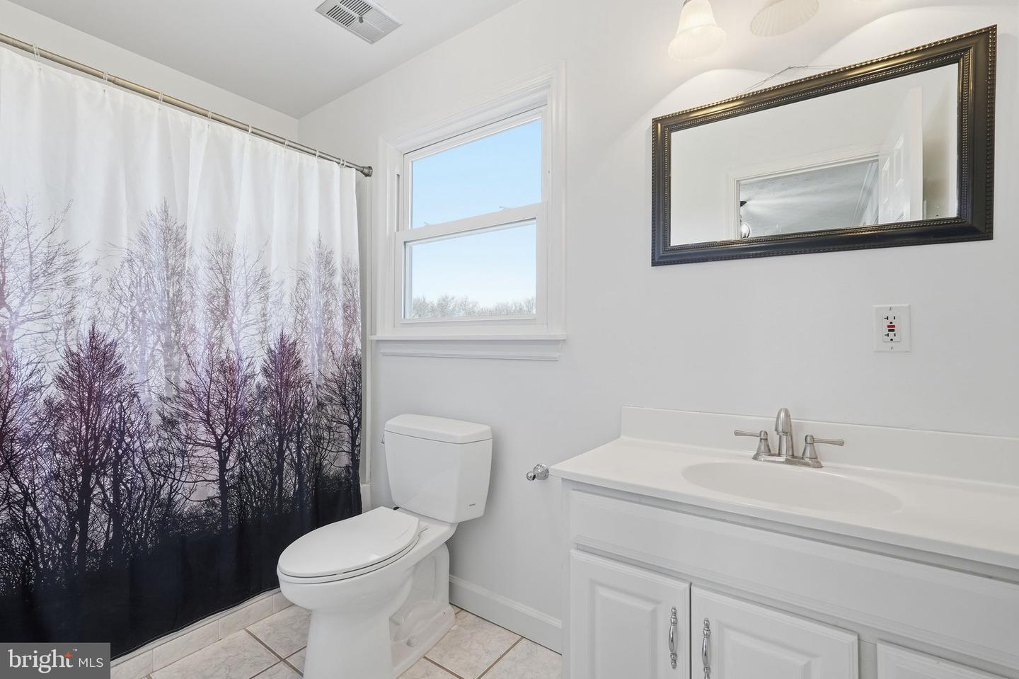 2723 FAIRGROUND RD, FRONT ROYAL, Virginia 22630, 3 Bedrooms Bedrooms, ,3 BathroomsBathrooms,Residential,For sale,2723 FAIRGROUND RD,VAWR2013124 MLS # VAWR2013124