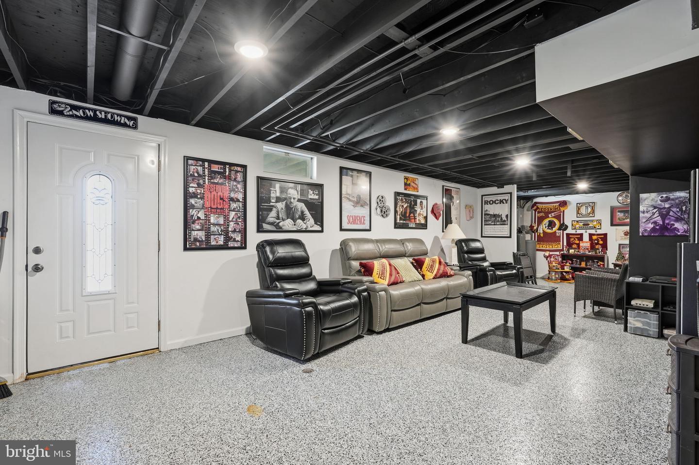 2723 FAIRGROUND RD, FRONT ROYAL, Virginia 22630, 3 Bedrooms Bedrooms, ,3 BathroomsBathrooms,Residential,For sale,2723 FAIRGROUND RD,VAWR2013124 MLS # VAWR2013124