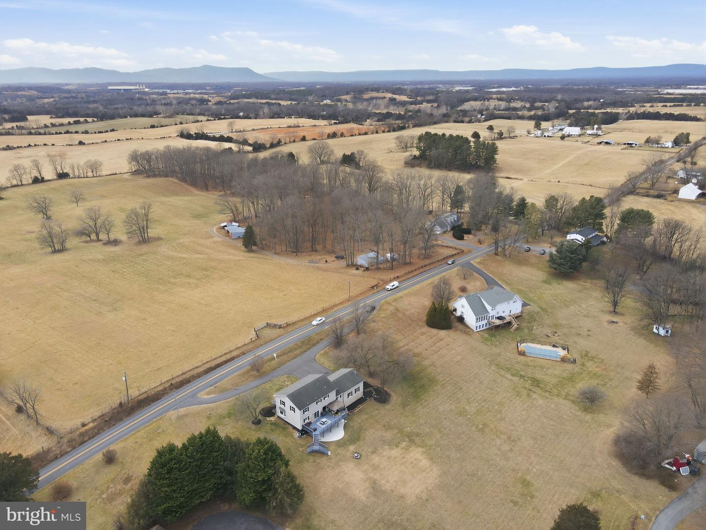 2723 FAIRGROUND RD, FRONT ROYAL, Virginia 22630, 3 Bedrooms Bedrooms, ,3 BathroomsBathrooms,Residential,For sale,2723 FAIRGROUND RD,VAWR2013124 MLS # VAWR2013124