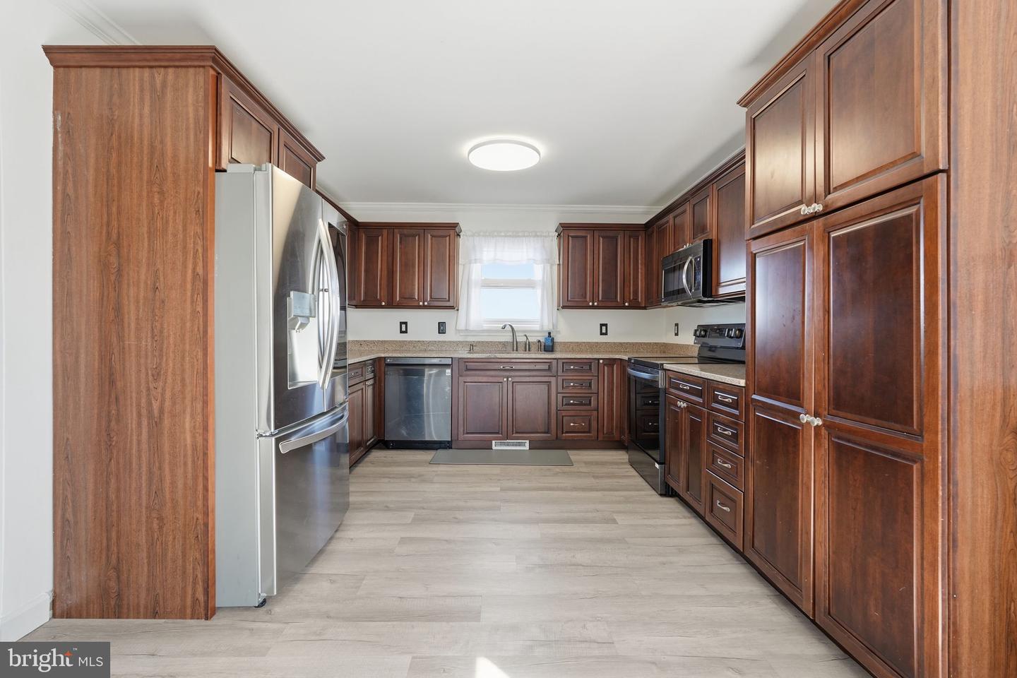 2723 FAIRGROUND RD, FRONT ROYAL, Virginia 22630, 3 Bedrooms Bedrooms, ,3 BathroomsBathrooms,Residential,For sale,2723 FAIRGROUND RD,VAWR2013124 MLS # VAWR2013124