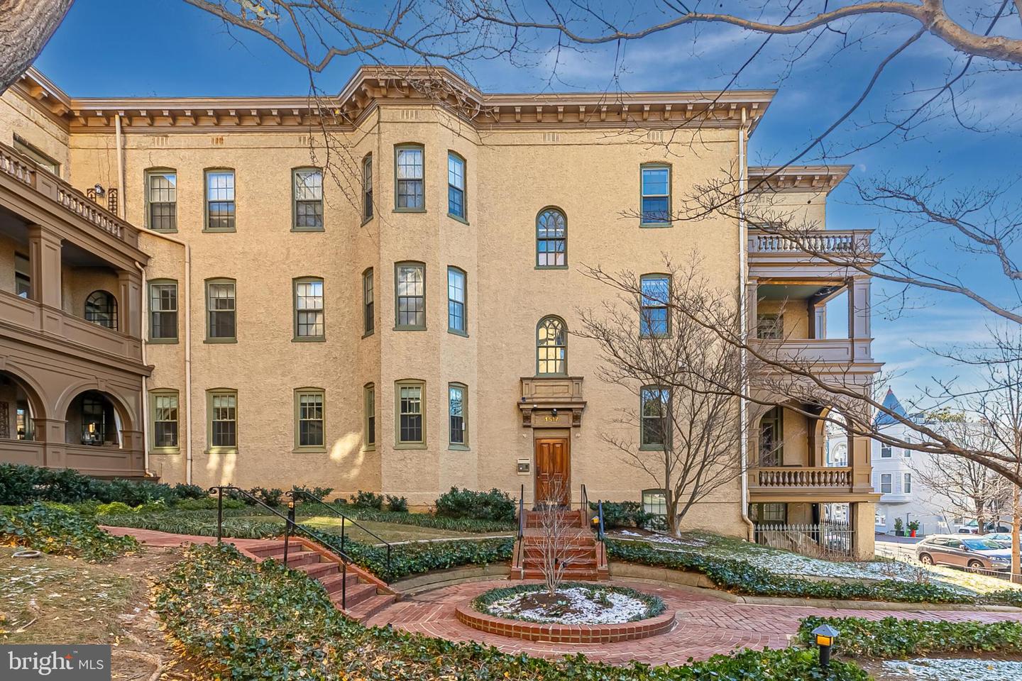 1517 30TH ST NW #C11, WASHINGTON, District Of Columbia 20007, 2 Bedrooms Bedrooms, 9 Rooms Rooms,2 BathroomsBathrooms,Residential,For sale,1517 30TH ST NW #C11,DCDC2241454 MLS # DCDC2241454