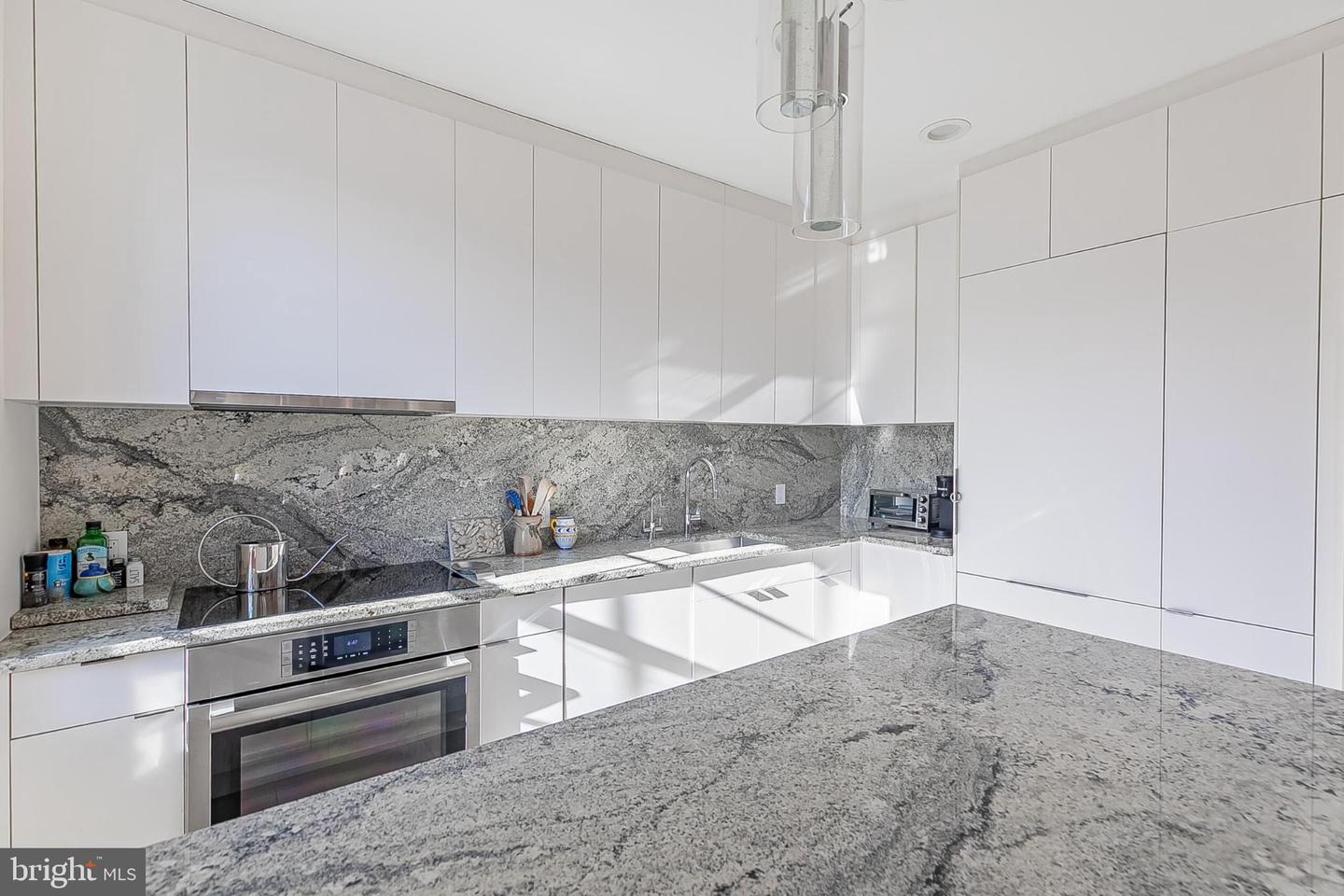 1517 30TH ST NW #C11, WASHINGTON, District Of Columbia 20007, 2 Bedrooms Bedrooms, 9 Rooms Rooms,2 BathroomsBathrooms,Residential,For sale,1517 30TH ST NW #C11,DCDC2241454 MLS # DCDC2241454