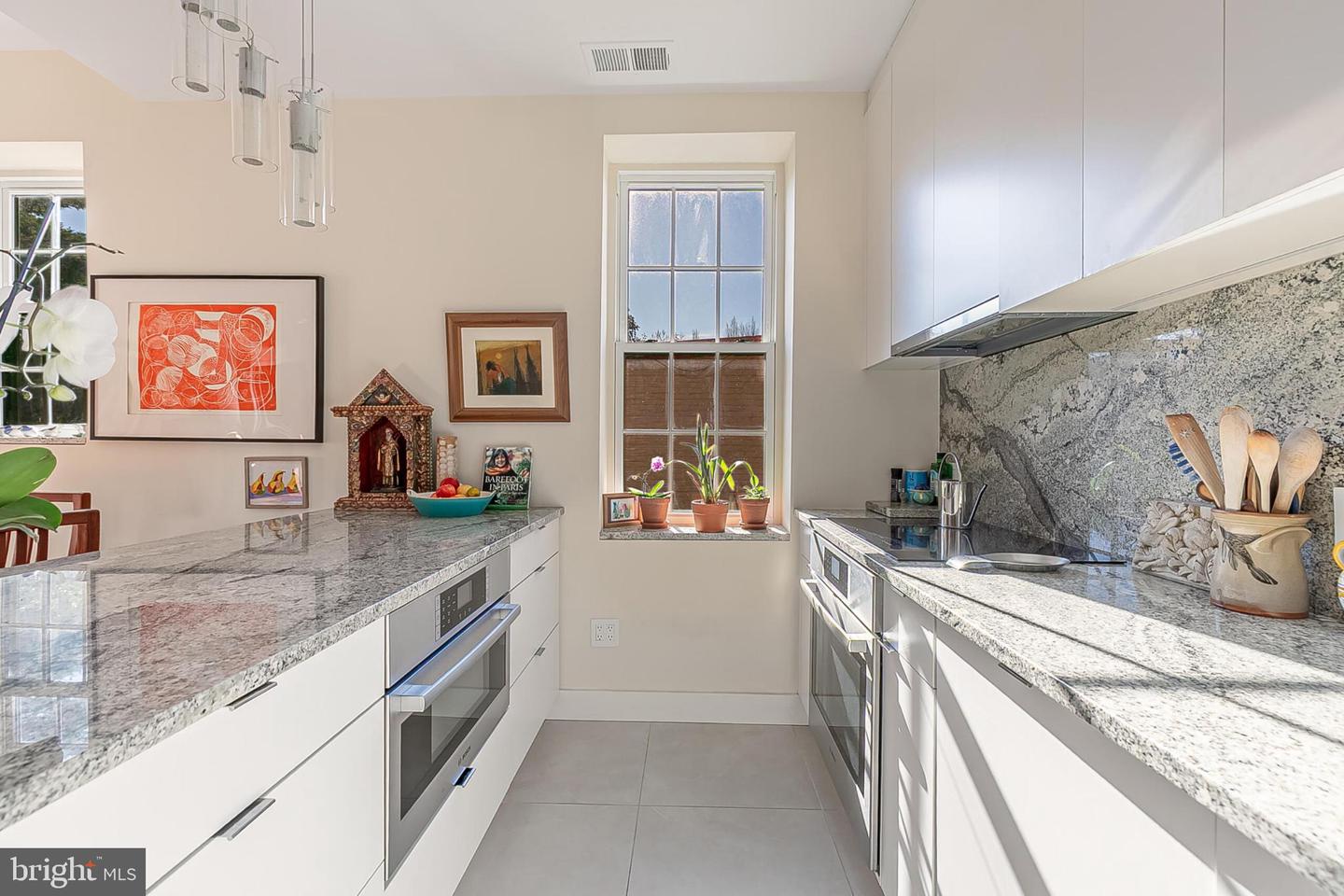 1517 30TH ST NW #C11, WASHINGTON, District Of Columbia 20007, 2 Bedrooms Bedrooms, 9 Rooms Rooms,2 BathroomsBathrooms,Residential,For sale,1517 30TH ST NW #C11,DCDC2241454 MLS # DCDC2241454