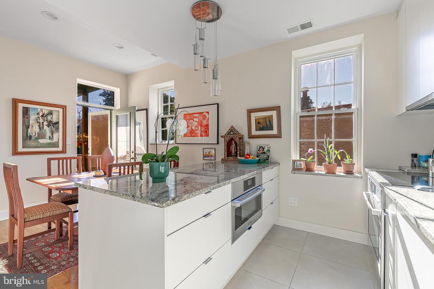 1517 30TH ST NW #C11, WASHINGTON, District Of Columbia 20007, 2 Bedrooms Bedrooms, 9 Rooms Rooms,2 BathroomsBathrooms,Residential,For sale,1517 30TH ST NW #C11,DCDC2241454 MLS # DCDC2241454