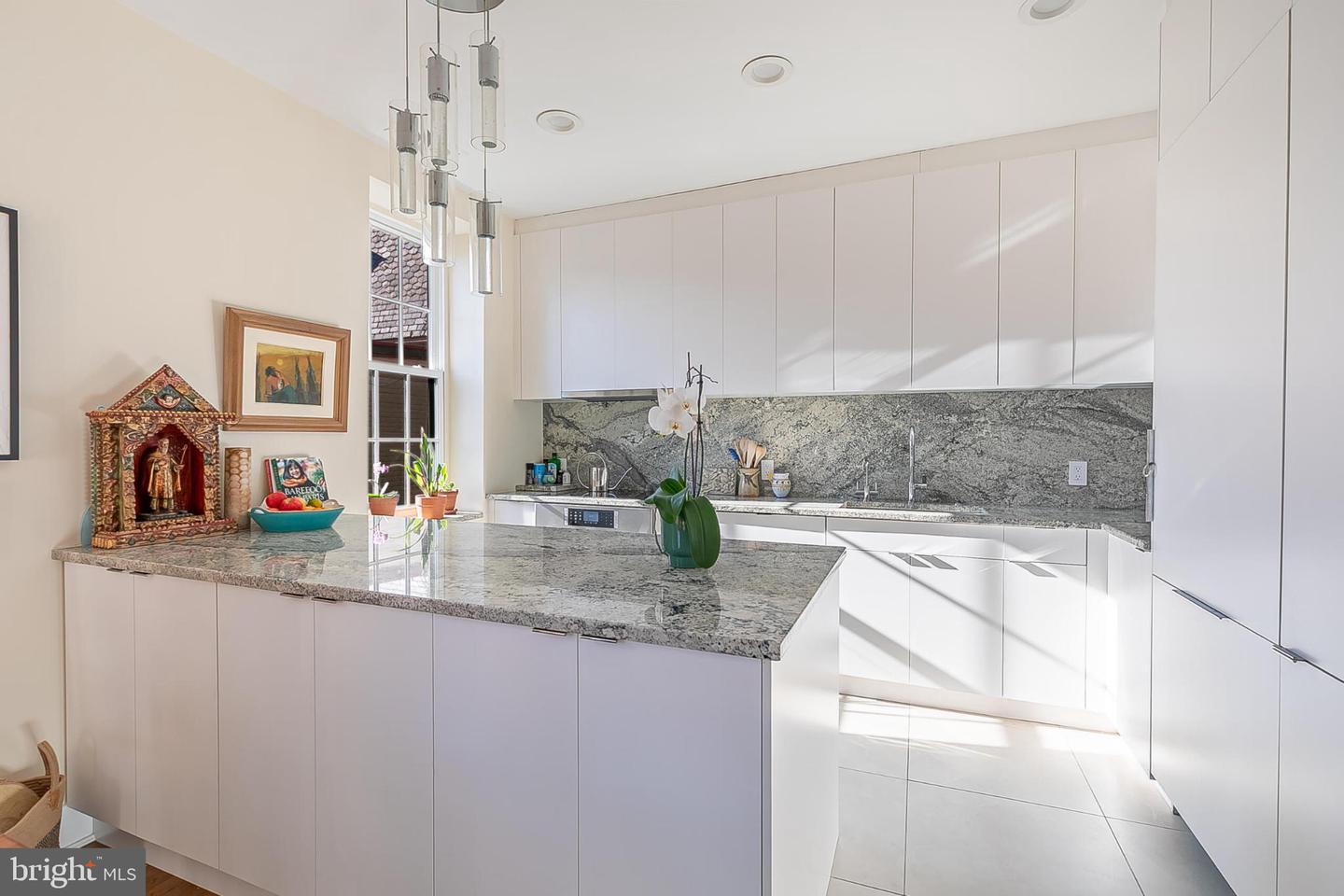 1517 30TH ST NW #C11, WASHINGTON, District Of Columbia 20007, 2 Bedrooms Bedrooms, 9 Rooms Rooms,2 BathroomsBathrooms,Residential,For sale,1517 30TH ST NW #C11,DCDC2241454 MLS # DCDC2241454