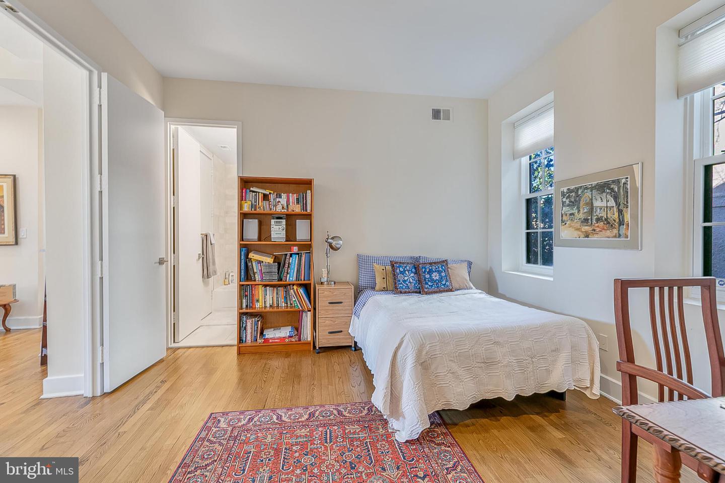 1517 30TH ST NW #C11, WASHINGTON, District Of Columbia 20007, 2 Bedrooms Bedrooms, 9 Rooms Rooms,2 BathroomsBathrooms,Residential,For sale,1517 30TH ST NW #C11,DCDC2241454 MLS # DCDC2241454