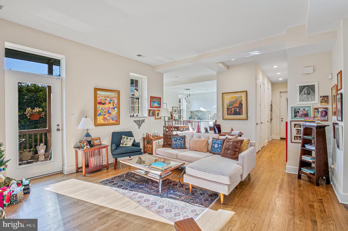 1517 30TH ST NW #C11, WASHINGTON, District Of Columbia 20007, 2 Bedrooms Bedrooms, 9 Rooms Rooms,2 BathroomsBathrooms,Residential,For sale,1517 30TH ST NW #C11,DCDC2241454 MLS # DCDC2241454