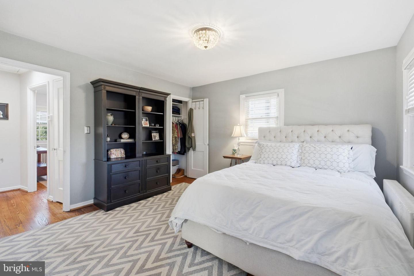 1120 POWHATAN ST, ALEXANDRIA, Virginia 22314, 2 Bedrooms Bedrooms, 8 Rooms Rooms,1 BathroomBathrooms,Residential,For sale,1120 POWHATAN ST,VAAX2053204 MLS # VAAX2053204