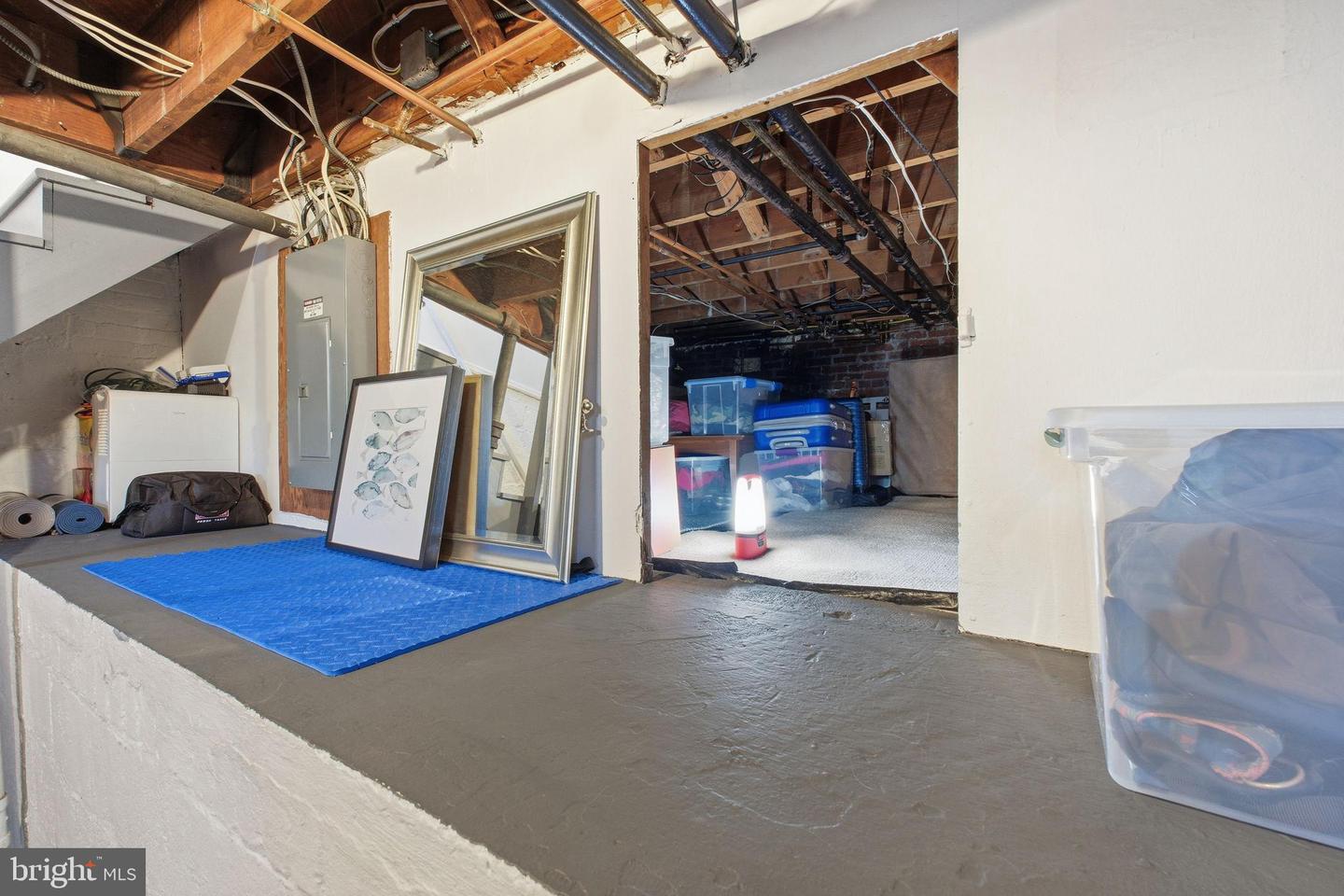 1120 POWHATAN ST, ALEXANDRIA, Virginia 22314, 2 Bedrooms Bedrooms, 8 Rooms Rooms,1 BathroomBathrooms,Residential,For sale,1120 POWHATAN ST,VAAX2053204 MLS # VAAX2053204