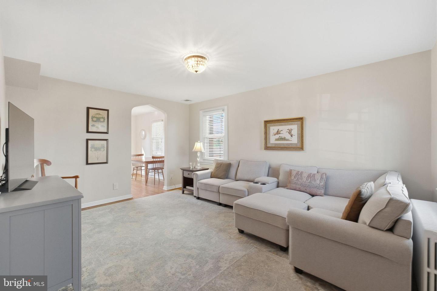 1120 POWHATAN ST, ALEXANDRIA, Virginia 22314, 2 Bedrooms Bedrooms, 8 Rooms Rooms,1 BathroomBathrooms,Residential,For sale,1120 POWHATAN ST,VAAX2053204 MLS # VAAX2053204