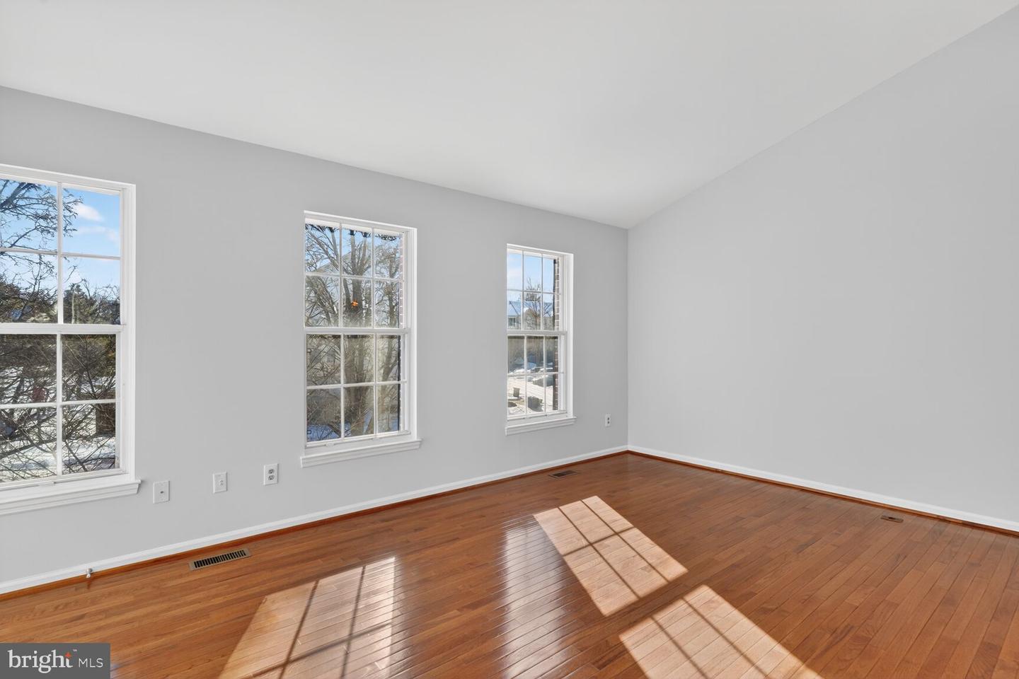 7000 GATTON SQ, ALEXANDRIA, Virginia 22315, 3 Bedrooms Bedrooms, ,3 BathroomsBathrooms,Residential,For sale,7000 GATTON SQ,VAFX2286176 MLS # VAFX2286176