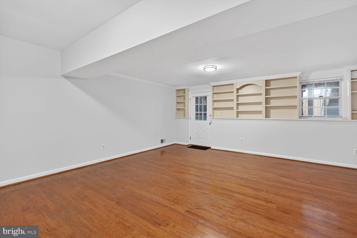 7000 GATTON SQ, ALEXANDRIA, Virginia 22315, 3 Bedrooms Bedrooms, ,3 BathroomsBathrooms,Residential,For sale,7000 GATTON SQ,VAFX2286176 MLS # VAFX2286176