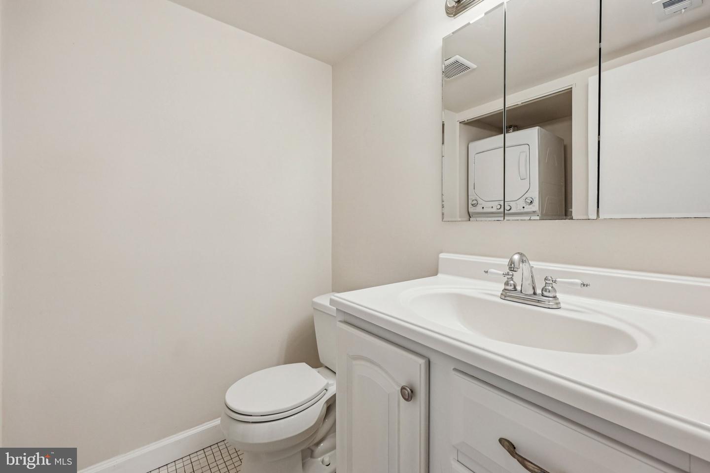 7598 GALES CT #102, MANASSAS, Virginia 20109, 2 Bedrooms Bedrooms, ,1 BathroomBathrooms,Residential,For sale,7598 GALES CT #102,VAPW2110650 MLS # VAPW2110650