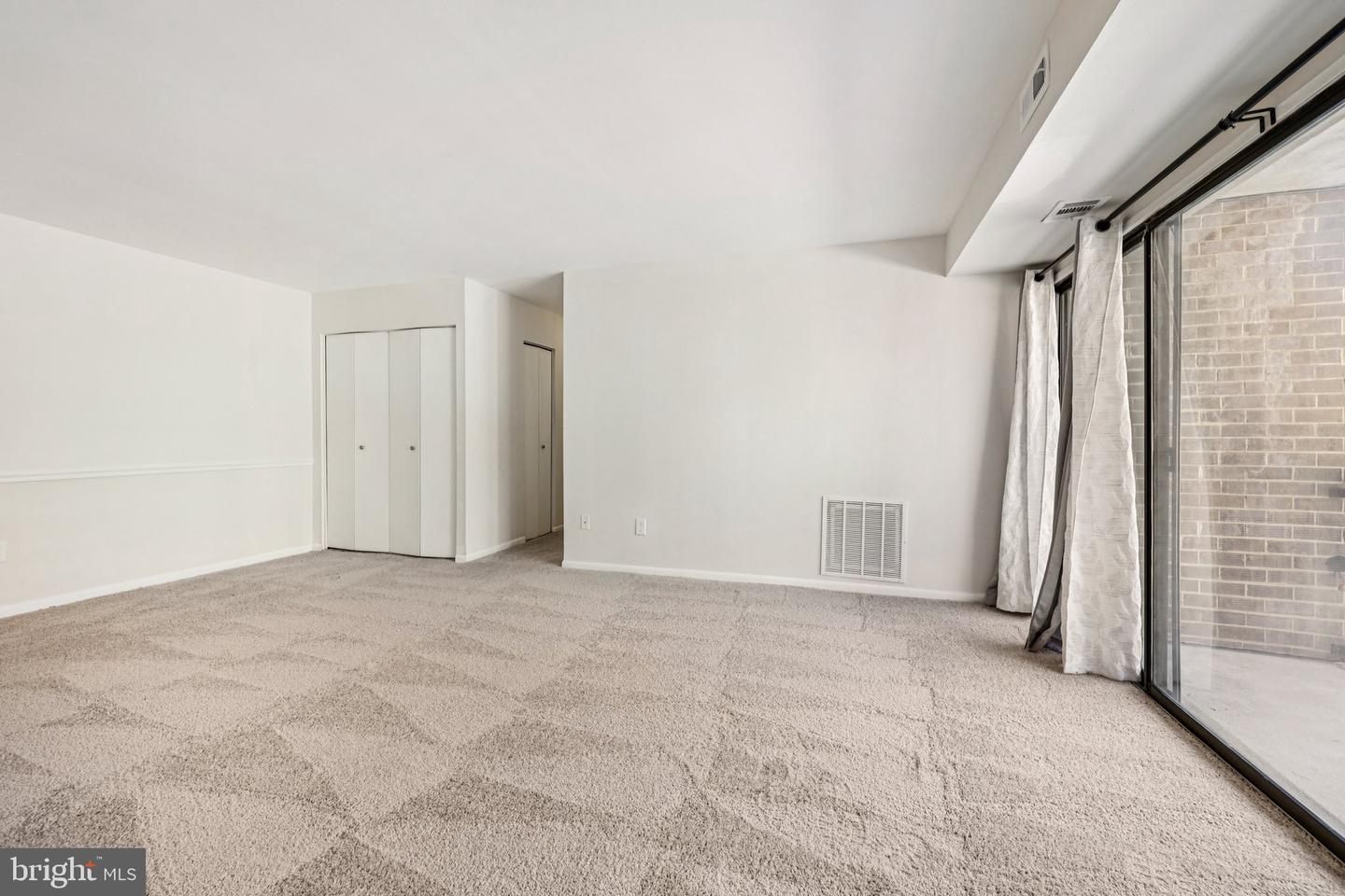 7598 GALES CT #102, MANASSAS, Virginia 20109, 2 Bedrooms Bedrooms, ,1 BathroomBathrooms,Residential,For sale,7598 GALES CT #102,VAPW2110650 MLS # VAPW2110650