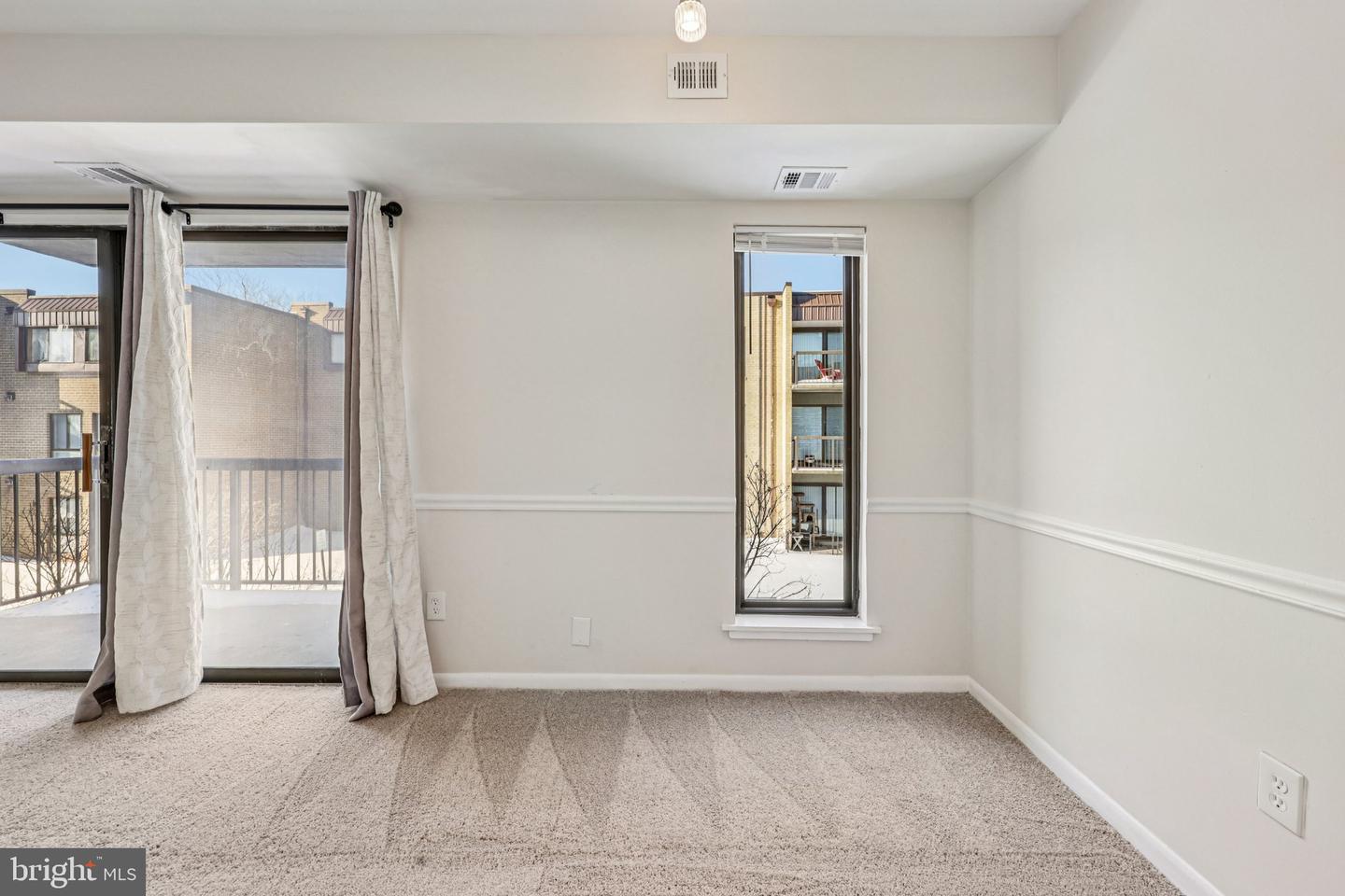 7598 GALES CT #102, MANASSAS, Virginia 20109, 2 Bedrooms Bedrooms, ,1 BathroomBathrooms,Residential,For sale,7598 GALES CT #102,VAPW2110650 MLS # VAPW2110650