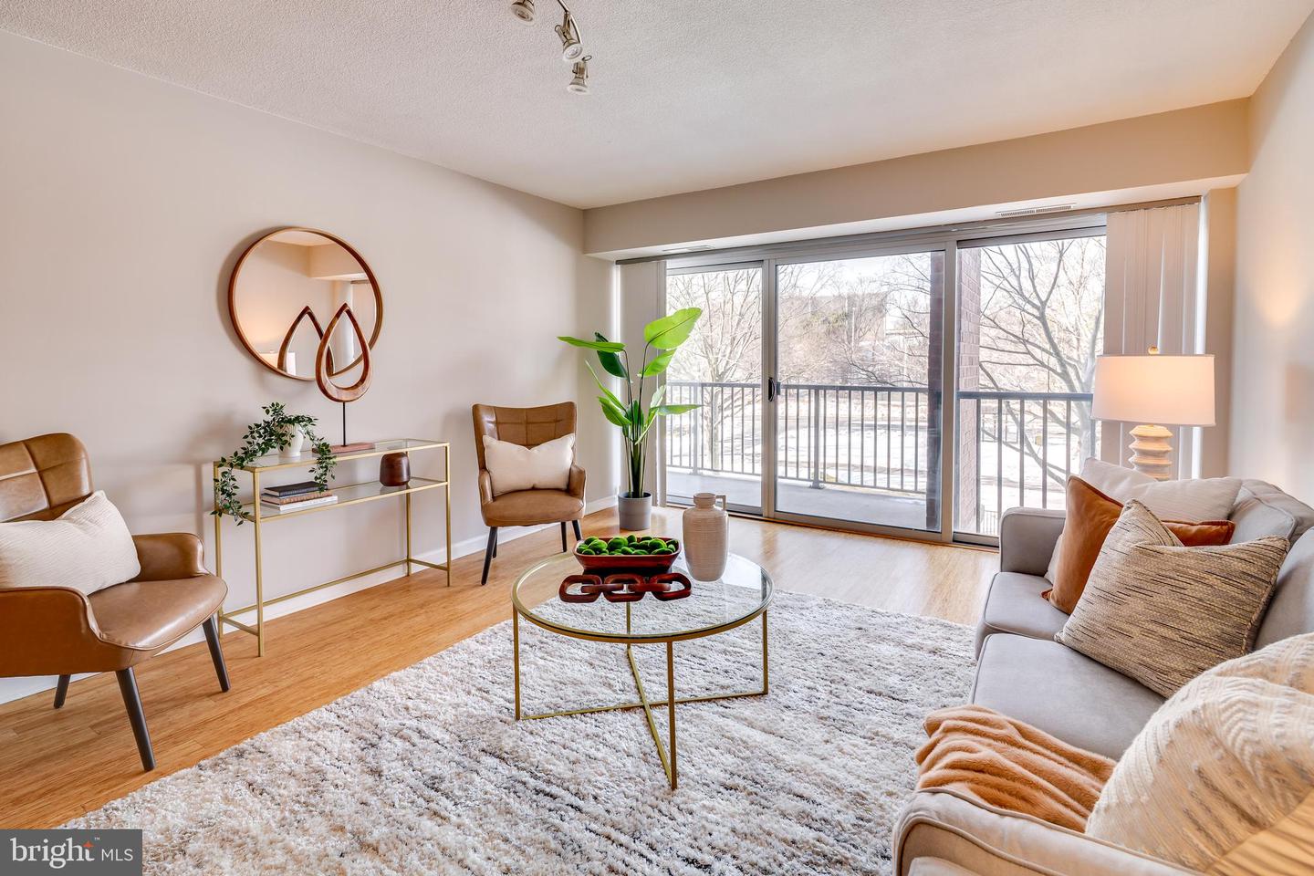 1300 ARMY NAVY DR #201, ARLINGTON, Virginia 22202, 1 Bedroom Bedrooms, ,1 BathroomBathrooms,Residential,For sale,1300 ARMY NAVY DR #201,VAAR2067774 MLS # VAAR2067774