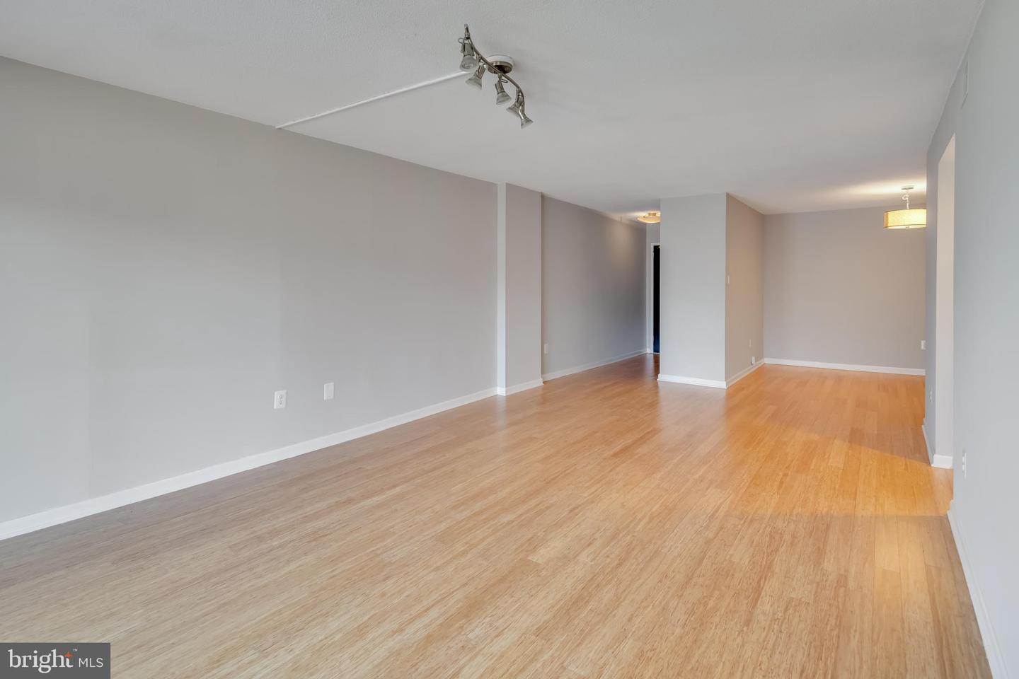 1300 ARMY NAVY DR #201, ARLINGTON, Virginia 22202, 1 Bedroom Bedrooms, ,1 BathroomBathrooms,Residential,For sale,1300 ARMY NAVY DR #201,VAAR2067774 MLS # VAAR2067774