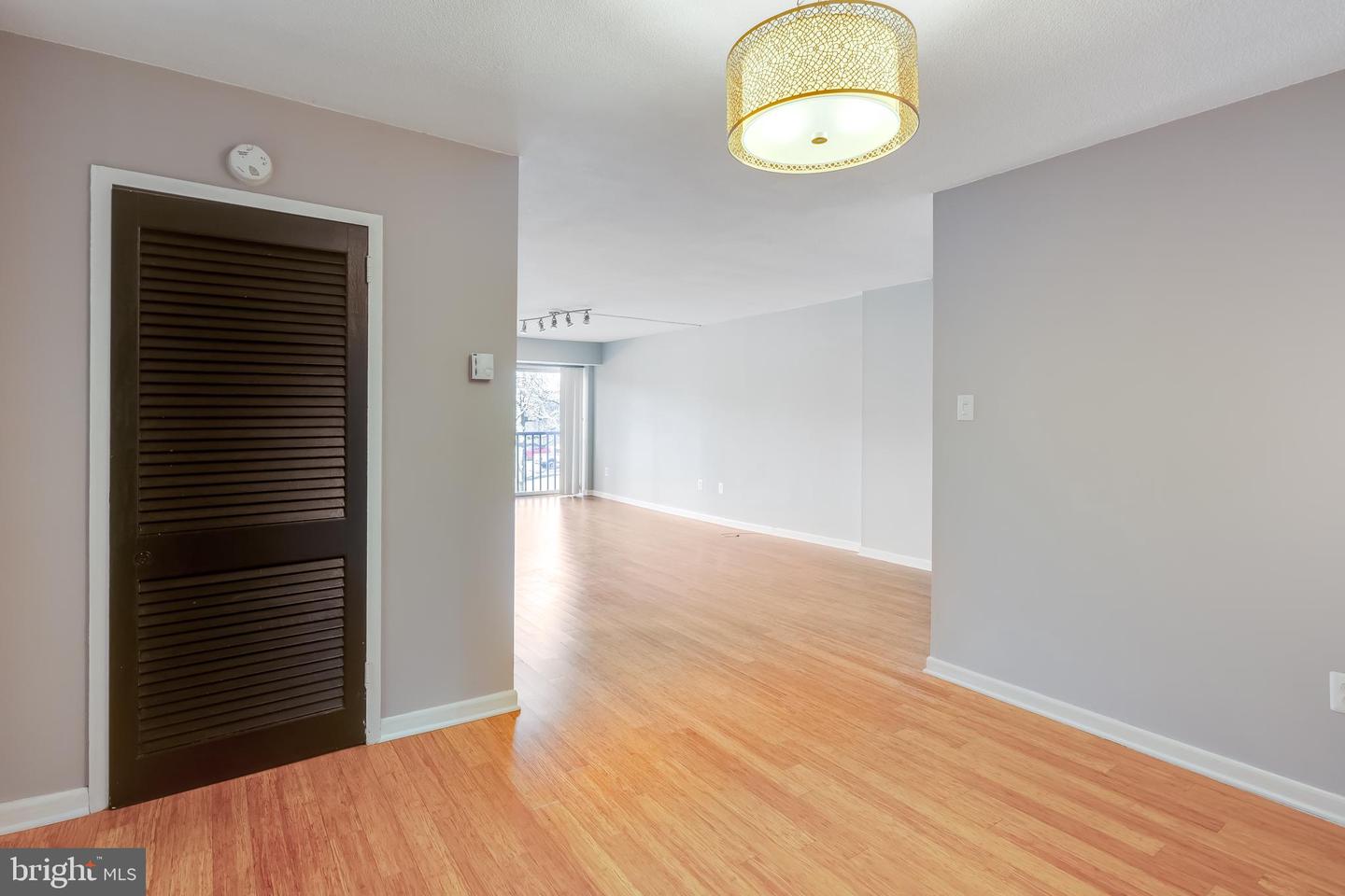 1300 ARMY NAVY DR #201, ARLINGTON, Virginia 22202, 1 Bedroom Bedrooms, ,1 BathroomBathrooms,Residential,For sale,1300 ARMY NAVY DR #201,VAAR2067774 MLS # VAAR2067774