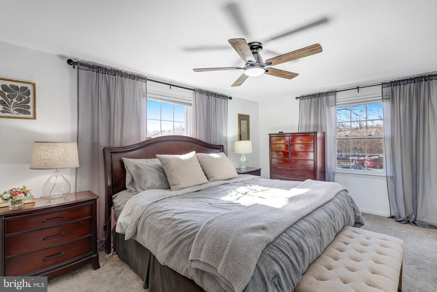 5625 INDEPENDENCE CIR, ALEXANDRIA, Virginia 22312, 2 Bedrooms Bedrooms, ,2 BathroomsBathrooms,Residential,For sale,5625 INDEPENDENCE CIR,VAFX2285830 MLS # VAFX2285830