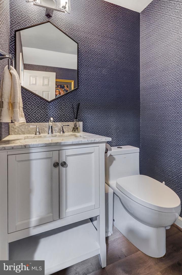 5625 INDEPENDENCE CIR, ALEXANDRIA, Virginia 22312, 2 Bedrooms Bedrooms, ,2 BathroomsBathrooms,Residential,For sale,5625 INDEPENDENCE CIR,VAFX2285830 MLS # VAFX2285830