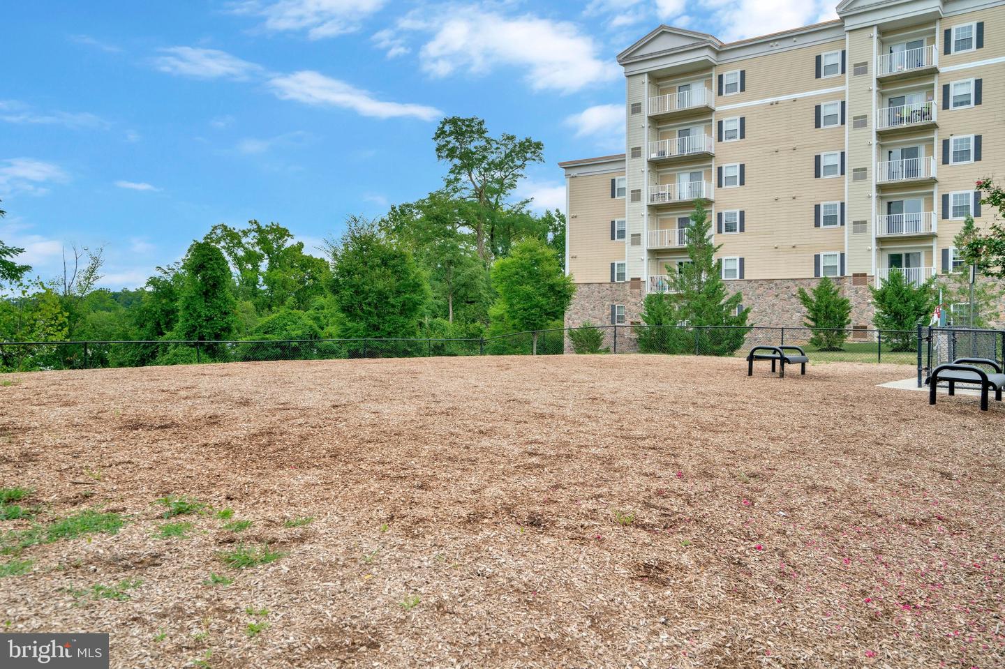 5625 INDEPENDENCE CIR, ALEXANDRIA, Virginia 22312, 2 Bedrooms Bedrooms, ,2 BathroomsBathrooms,Residential,For sale,5625 INDEPENDENCE CIR,VAFX2285830 MLS # VAFX2285830