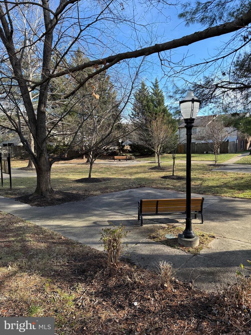 5625 INDEPENDENCE CIR, ALEXANDRIA, Virginia 22312, 2 Bedrooms Bedrooms, ,2 BathroomsBathrooms,Residential,For sale,5625 INDEPENDENCE CIR,VAFX2285830 MLS # VAFX2285830