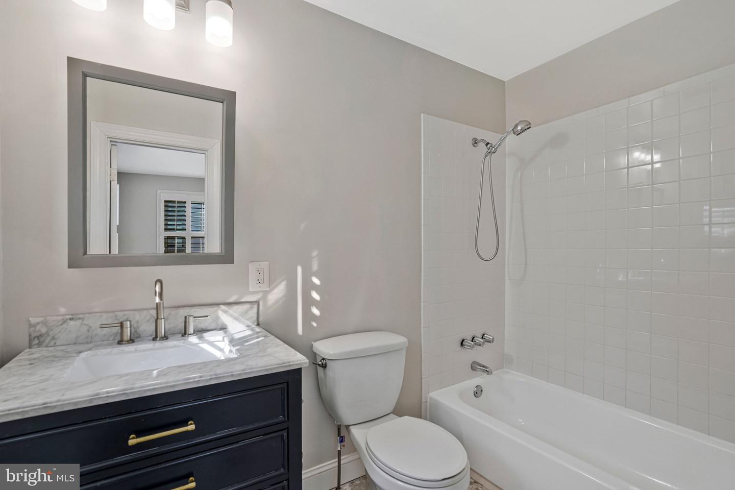 4140 21ST RD N, ARLINGTON, Virginia 22207, 3 Bedrooms Bedrooms, ,2 BathroomsBathrooms,Residential,For sale,4140 21ST RD N,VAAR2067778 MLS # VAAR2067778