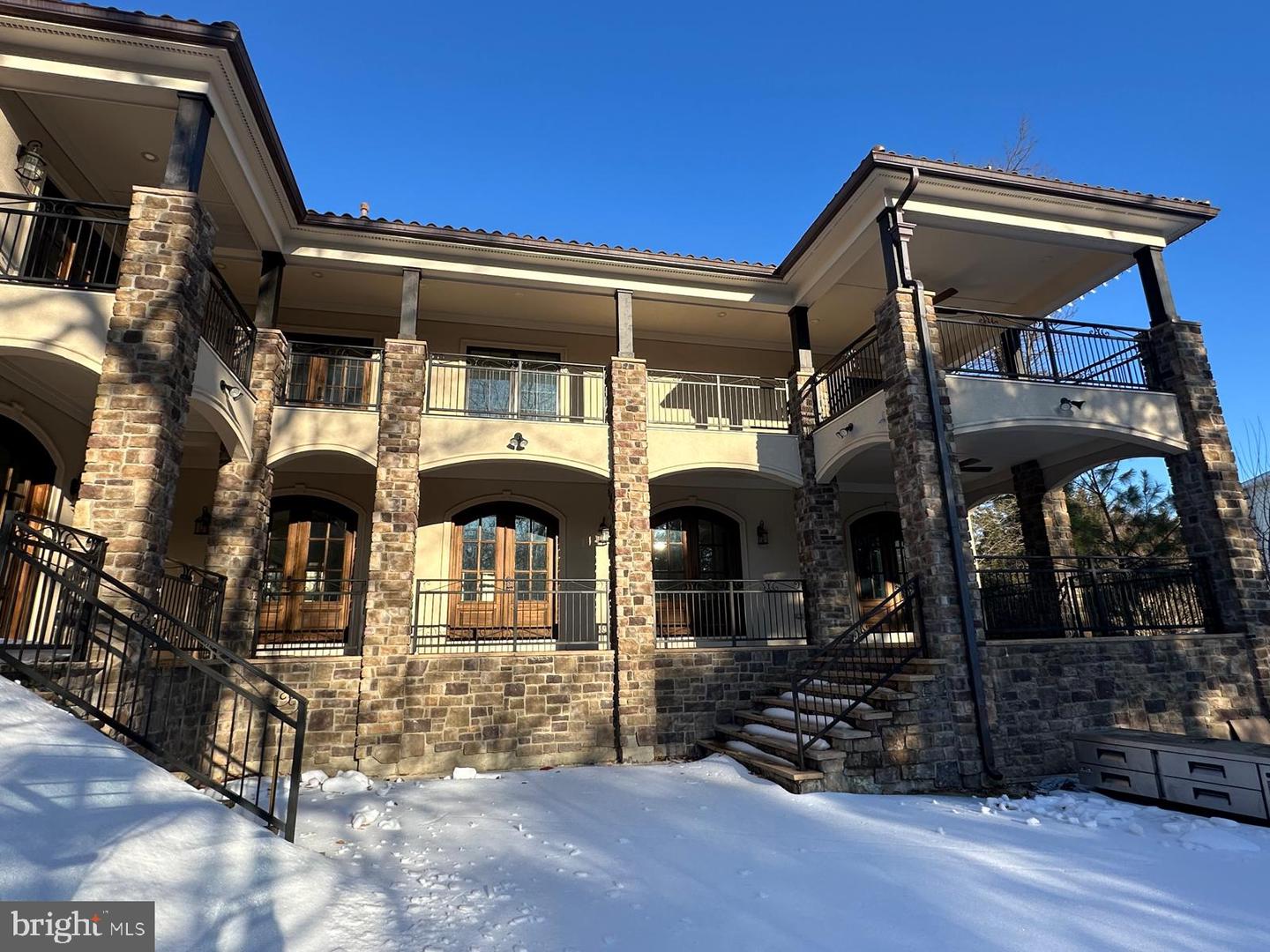 4147 OLD COLUMBIA PIKE, ANNANDALE, Virginia 22003, 6 Bedrooms Bedrooms, ,6 BathroomsBathrooms,Residential,For sale,4147 OLD COLUMBIA PIKE,VAFX2285884 MLS # VAFX2285884