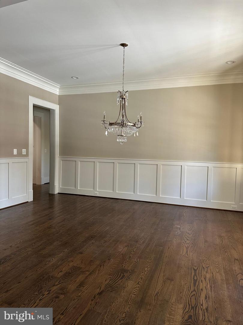 4147 OLD COLUMBIA PIKE, ANNANDALE, Virginia 22003, 6 Bedrooms Bedrooms, ,6 BathroomsBathrooms,Residential,For sale,4147 OLD COLUMBIA PIKE,VAFX2285884 MLS # VAFX2285884