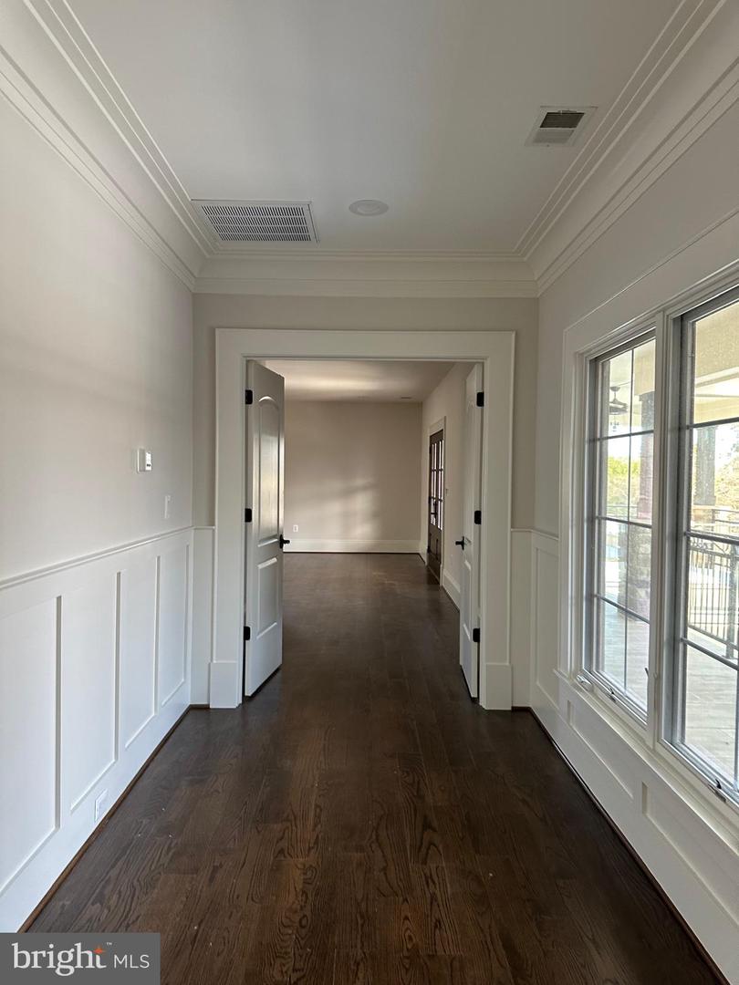 4147 OLD COLUMBIA PIKE, ANNANDALE, Virginia 22003, 6 Bedrooms Bedrooms, ,6 BathroomsBathrooms,Residential,For sale,4147 OLD COLUMBIA PIKE,VAFX2285884 MLS # VAFX2285884