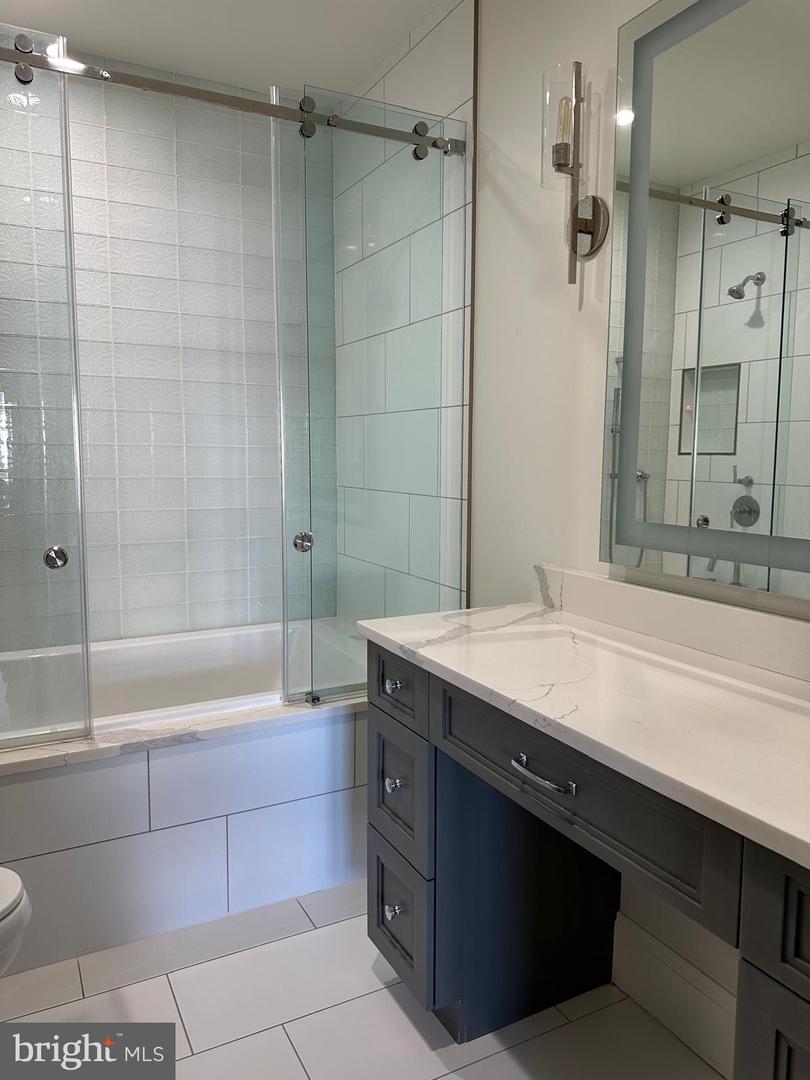 4147 OLD COLUMBIA PIKE, ANNANDALE, Virginia 22003, 6 Bedrooms Bedrooms, ,6 BathroomsBathrooms,Residential,For sale,4147 OLD COLUMBIA PIKE,VAFX2285884 MLS # VAFX2285884