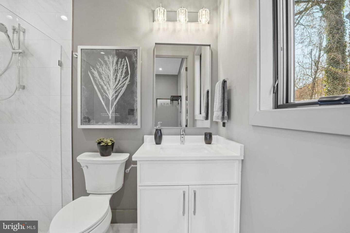 1715 MAXWELL CT, MCLEAN, Virginia 22101, 7 Bedrooms Bedrooms, ,7 BathroomsBathrooms,Residential,For sale,1715 MAXWELL CT,VAFX2285900 MLS # VAFX2285900