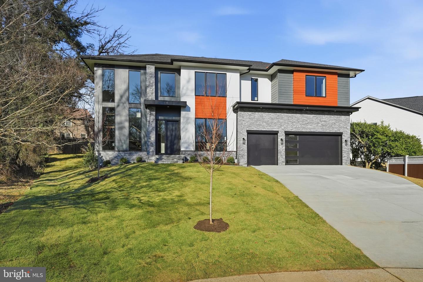 1715 MAXWELL CT, MCLEAN, Virginia 22101, 7 Bedrooms Bedrooms, ,7 BathroomsBathrooms,Residential,For sale,1715 MAXWELL CT,VAFX2285900 MLS # VAFX2285900