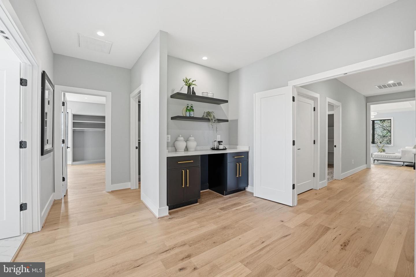 1715 MAXWELL CT, MCLEAN, Virginia 22101, 7 Bedrooms Bedrooms, ,7 BathroomsBathrooms,Residential,For sale,1715 MAXWELL CT,VAFX2285900 MLS # VAFX2285900