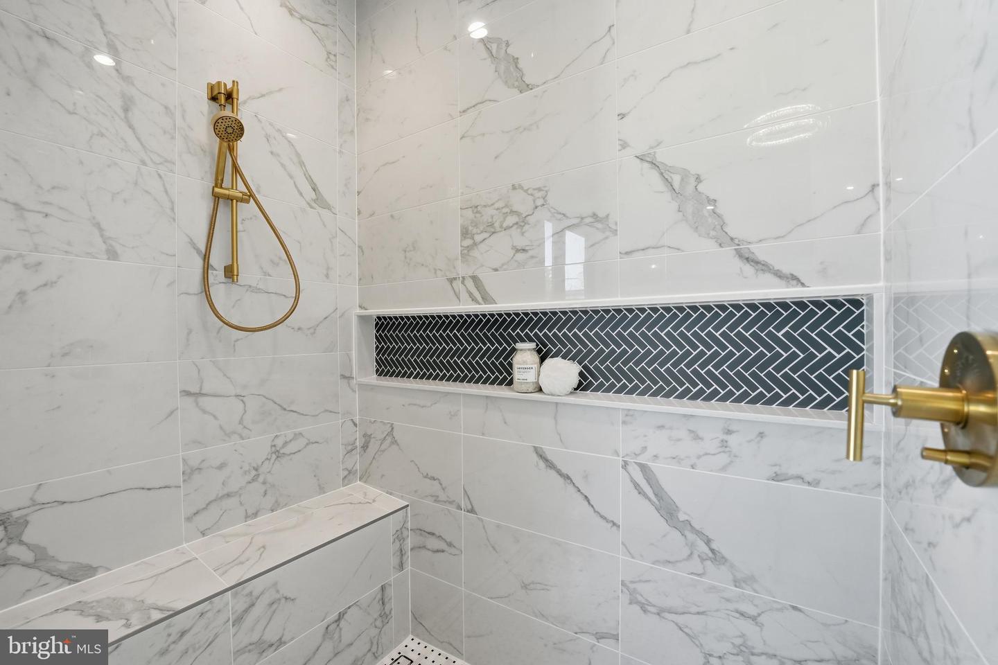 1715 MAXWELL CT, MCLEAN, Virginia 22101, 7 Bedrooms Bedrooms, ,7 BathroomsBathrooms,Residential,For sale,1715 MAXWELL CT,VAFX2285900 MLS # VAFX2285900