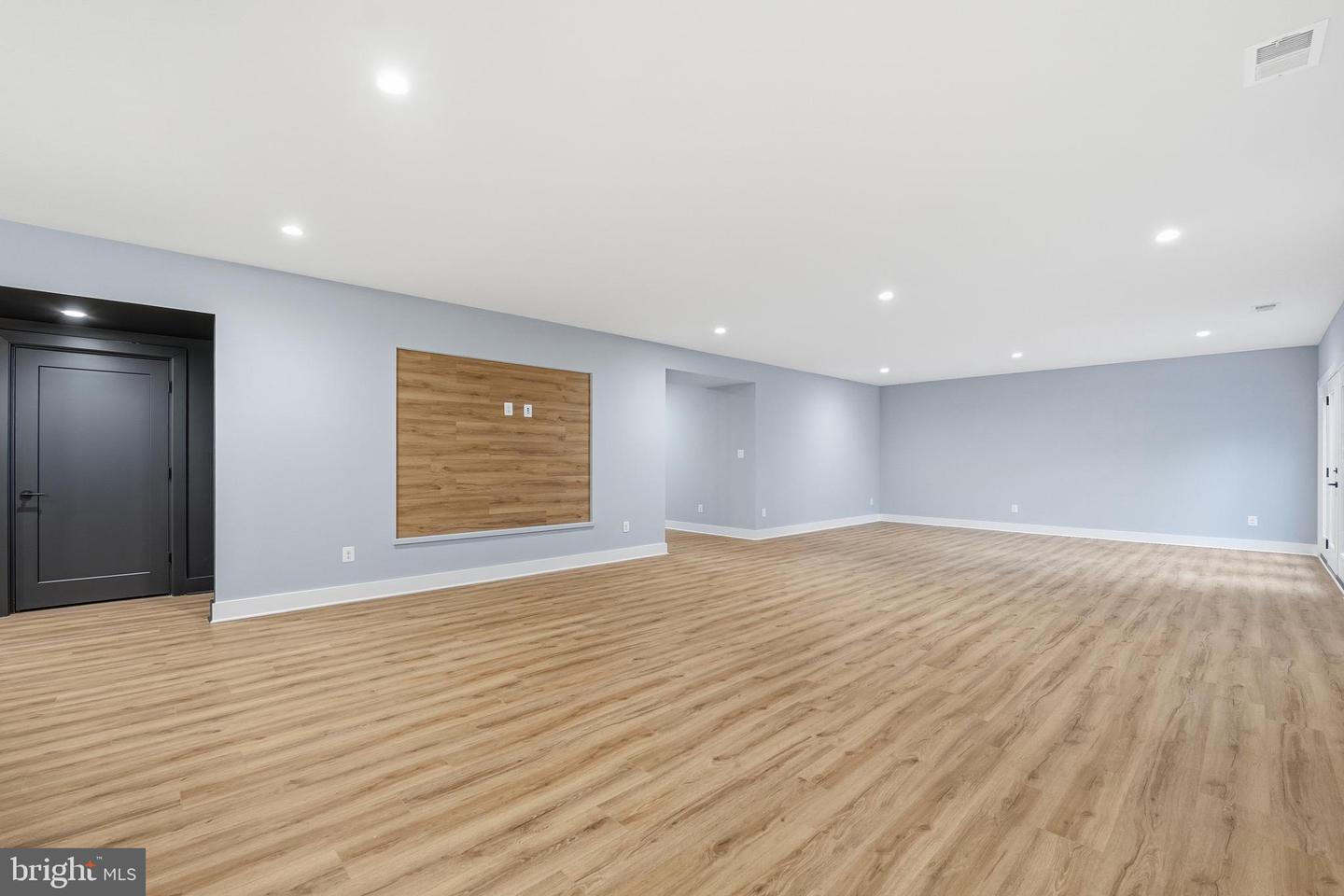 1715 MAXWELL CT, MCLEAN, Virginia 22101, 7 Bedrooms Bedrooms, ,7 BathroomsBathrooms,Residential,For sale,1715 MAXWELL CT,VAFX2285900 MLS # VAFX2285900