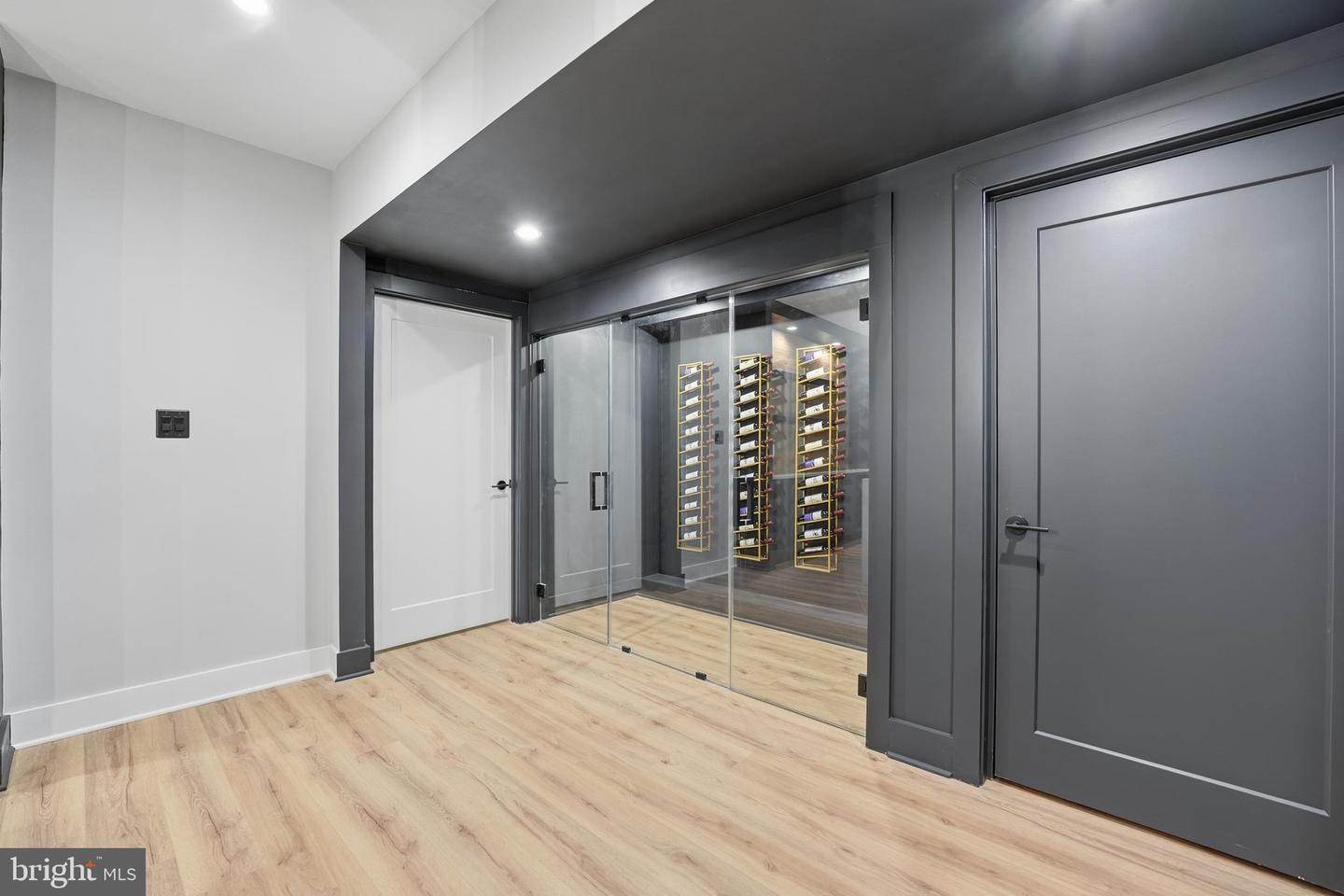 1715 MAXWELL CT, MCLEAN, Virginia 22101, 7 Bedrooms Bedrooms, ,7 BathroomsBathrooms,Residential,For sale,1715 MAXWELL CT,VAFX2285900 MLS # VAFX2285900